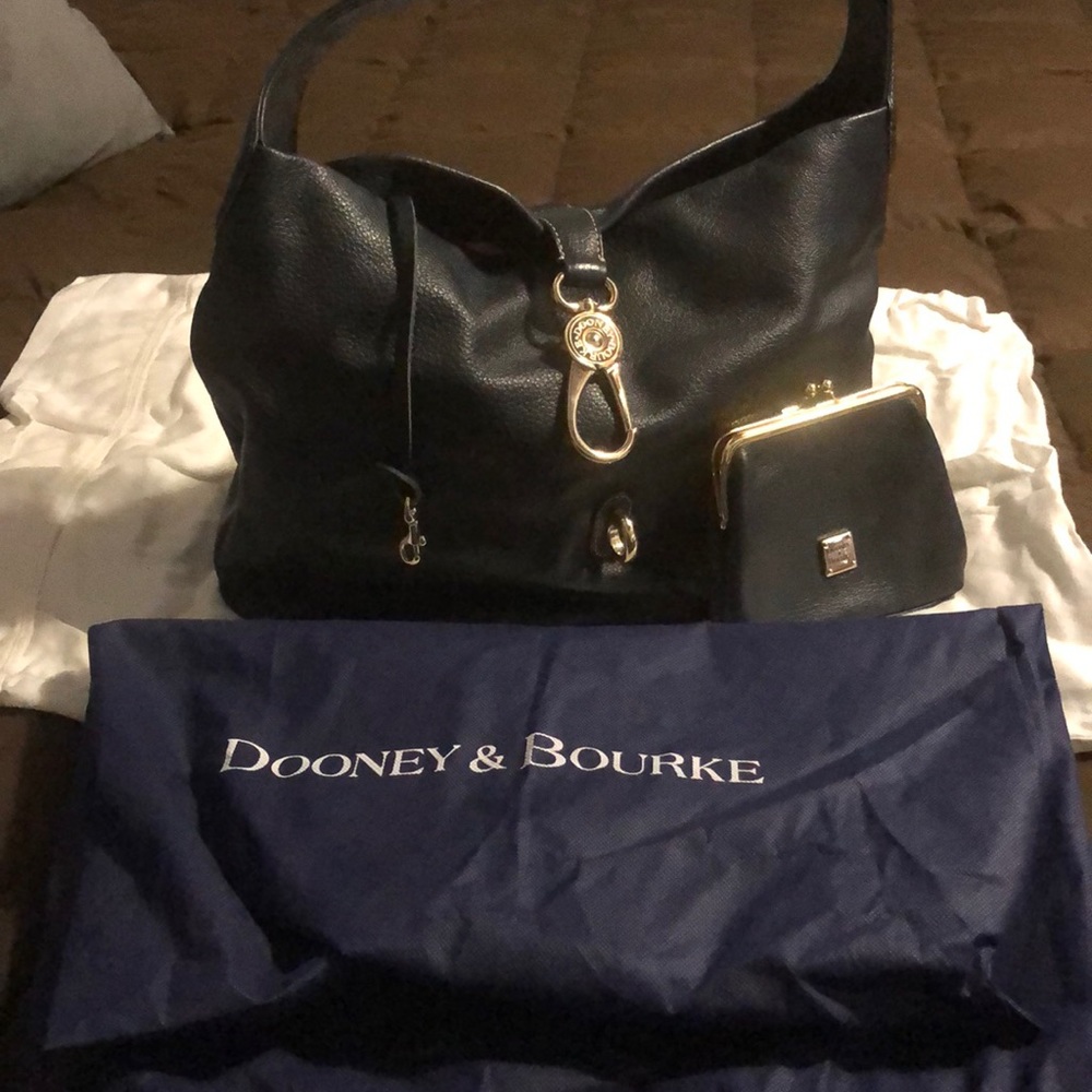 Dooney & Bourke Hobo - w/duster bag